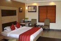 Pacific Inn Huda City Centre Sec 41 Гургаон Экстерьер фото