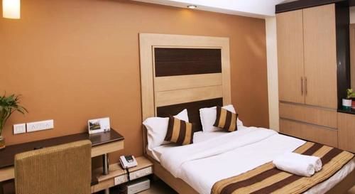 Pacific Inn Huda City Centre Sec 41 Гургаон Экстерьер фото