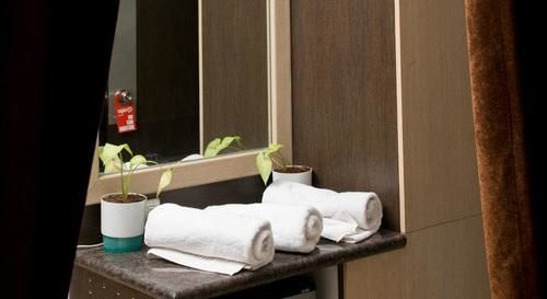 Pacific Inn Huda City Centre Sec 41 Гургаон Экстерьер фото